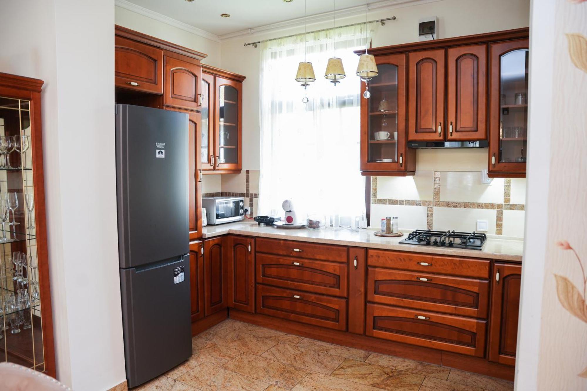 Varkert Deluxe Apartmanhaz Miskolc Buitenkant foto